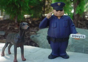 Police Officer w Donuts & Doberman 1/24 Scale G Scale Diorama Accessory Items - Picture 1 of 3