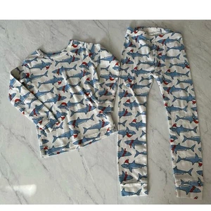 baby Gap Shark PJ Set pajamas ivory frost Santa hat scarf holiday sz 5 Boy - Picture 1 of 5