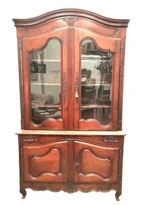 Buffet 2 corps Louis XV en noyer / Meuble du XVIII Siècle / Meuble Ancien - Photo 1/4