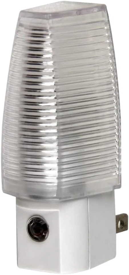 Maxlite Plug in Night Light Dusk to Dawn White