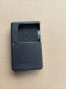 Genuine Nikon MH-63 Battery Charger For EL10 Battery - Picture 1 of 5