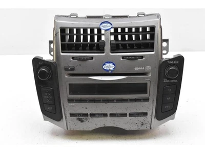 TOYOTA YARIS P21 Musik-Player mit GPS 86120-0D490 2009 32948546 - Bild 1 von 4