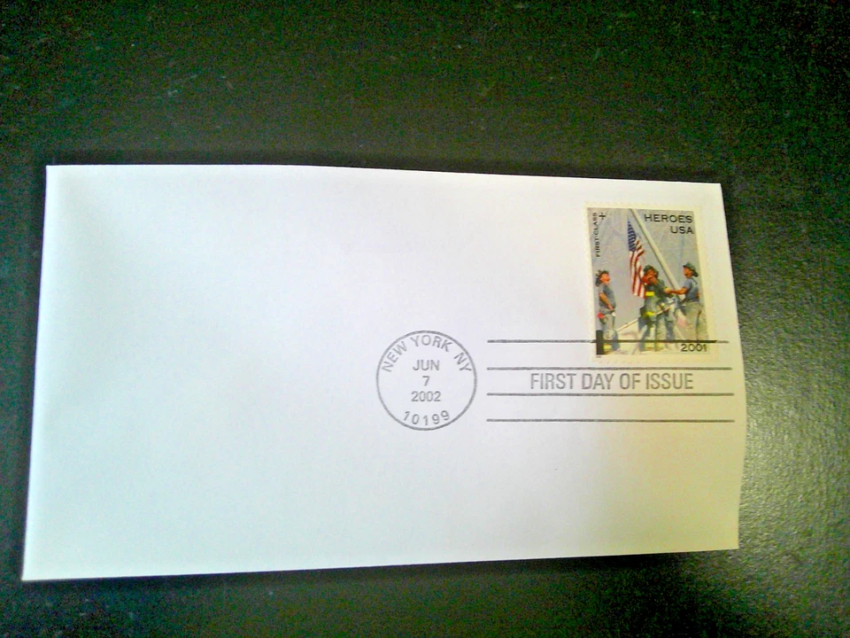 JUNE 2002 NEW YORK, NY First Day of Issue "HEROES USA" @ First Class+ (XFine - Image 1 of 1