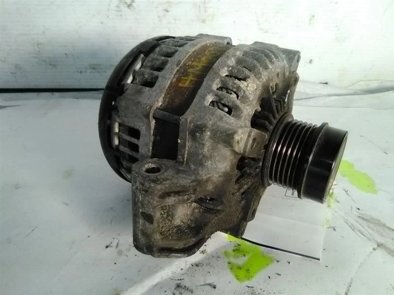 Jeep Grand Cherokee 2019 alternador 3,6 litros Foto 1 de 4