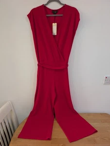New Lipsy Red Ribbed V Neck Cropped Leg Belted Jumpsuit Size UK 12 - Picture 1 of 14