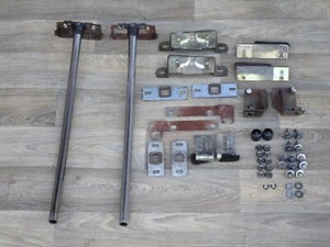 90-93 MUSTANG 5.0 REAR 1/4 GLASS MOUNTING BRACKETS GUIDES  FACTORY  OEM   90 7UP - Picture 1 of 11