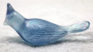 FENTON BLUE CARNIVAL GLASS BLUE JAY BIRD FIGURINE PAPERWEIGHT COLLECTABLE - Picture 1 of 8