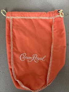 CROWN ROYAL PEACH LIMITED EDITION 750 ML BEUTEL 9" MIT ZUGSCHNUR - NEU - Bild 1 von 2
