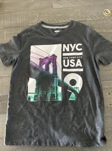 Old Navy NYC USA Dark Gray Shirt Boys Short Sleeve Bridge Top Size M 8 dc7 - Picture 1 of 2