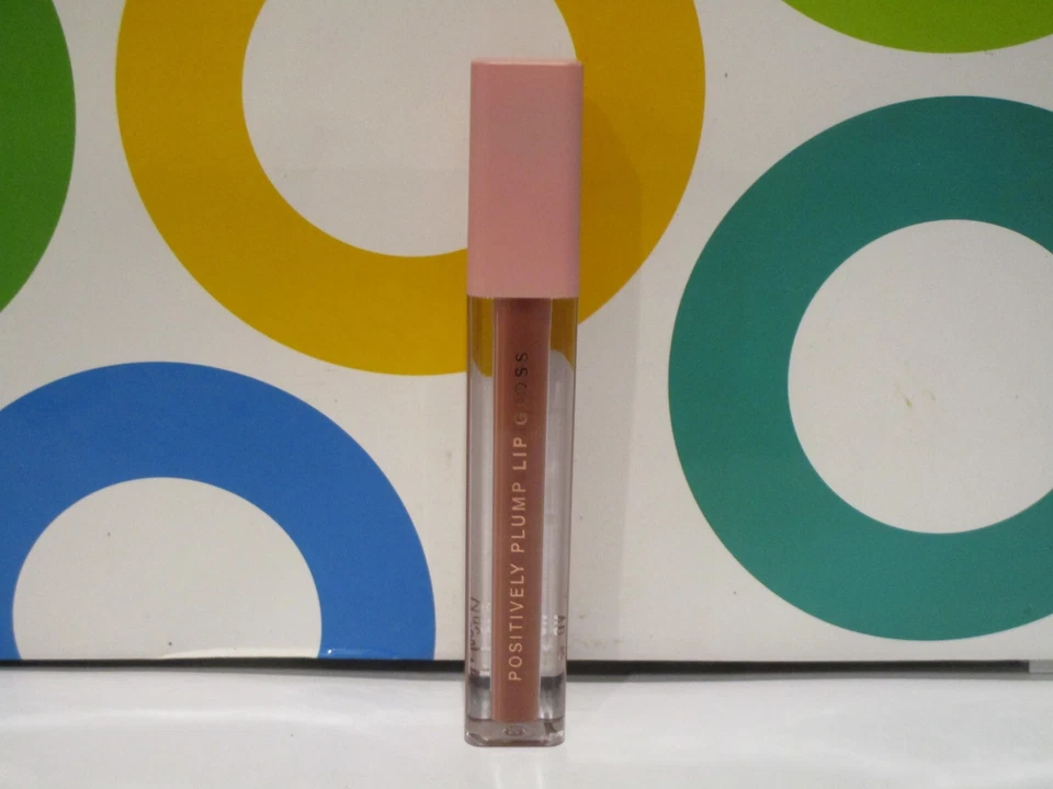 MALLY XO ~ BRILLO DE LABIOS POSITIVAMENTE REGORDETE ~ MEGA ARCE ~ 0,10 OZ Foto 1 de 1