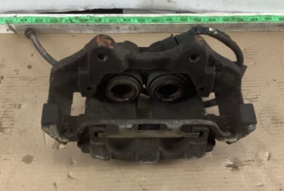 Pinza de freno delantera izquierda Mercedes-Benz GL450 2007-2012 con tubo de manguera OEM Foto 1 de 4