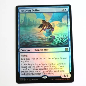 MTG Rare - Vesuvan Drifter FOIL - 0010 - March of the Machine: The Aftermath - Foto 1 di 1