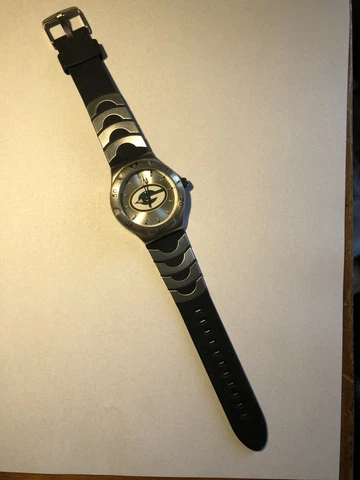 NFL Green Bay Packers Men's Wristwatch Stainless Rubber Band Needs Battery Cover