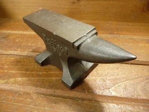 Vintage 6lb Buffalo Anvil Hobby for Small Repair Jeweler Crafters Taiwan - Picture 1 of 10