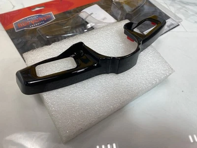 Panel de interruptor Kuryakyn Harley acento para 15-23 Road Glide negro Foto 1 de 4