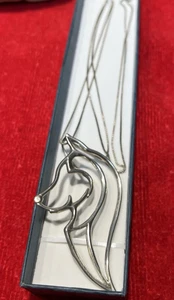 Vintage Sterlingsilber .925 offene Kunst Hund/Wolf Anhänger Halskette 31" L Box Kette - Bild 1 von 8