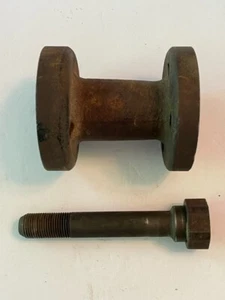 Triumph GT6 TR250 TR6 Radiator Fan Extension Hub/Bolt #148831 148832 OEM Used - Picture 1 of 3