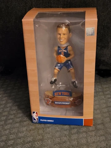 FOCO NEW YORK KNICKS KRISTAPS PORZINGIS BOBBLEHEAD ( NEW ) Cover