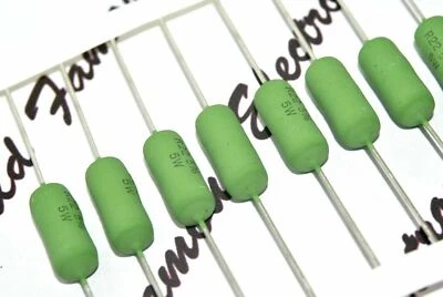 4pcs - Vishay-BC(PHILIPS) AC05 5W 5% Cemented Wirewound Resistor - Image 1 of 4