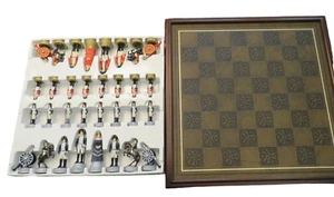 VTG Revolutionary War Attack of Bunker Hill Chess Set w/ Wood & Leather Board - Picture 1 of 12