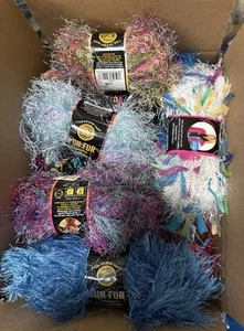 Löwenmarke Garn Knäuel Fun Fur & Fun Fetti 22 Stück - Bild 1 von 9