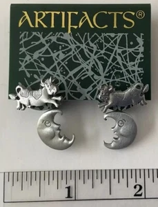 Pendientes - Vaca delantera trasera saltando sobre la luna por Jonette Jewelry JJ - Imagen 1 de 4