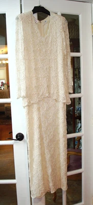 Vestido Formal De Colección Laurence Kazar Showstopper Perla y Cuentas Libélula Encaje Marfil Foto 1 de 4