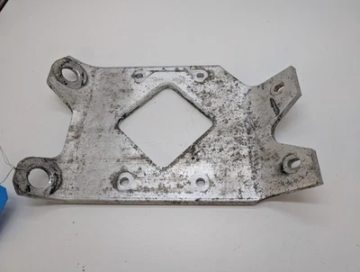 Placa de montaje del motor Polaris 5240932 XCR 440 1996 SP Foto 1 de 4