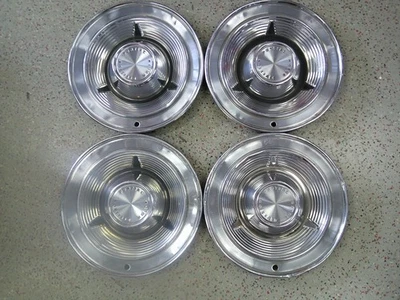 Pontiac Bonneville Catalina Grand Prix Tempest 1962 14" OEM cubiertas de rueda - juego/4 Foto 1 de 4