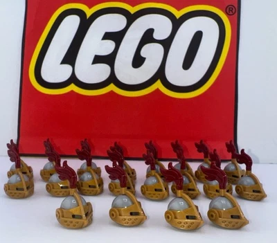 Lego Castle Casco Gris Azulado Claro con Visera Punta Dorado Plata Rojo Oscuro 60p Foto 1 de 3