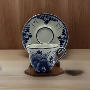 Delf Blauw Hand painted Cup & Suacer No Damage - Picture 1 of 4