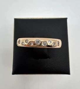 14CT ROLLED Gold Ring Scattered White Zircon Band UK O Modern Bezel Set - Picture 1 of 10