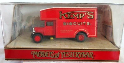 Matchbox Y - 31 MODELS OF YESTERYEAR 1931 MORRIS COURIER  NEW - Image 1 of 3