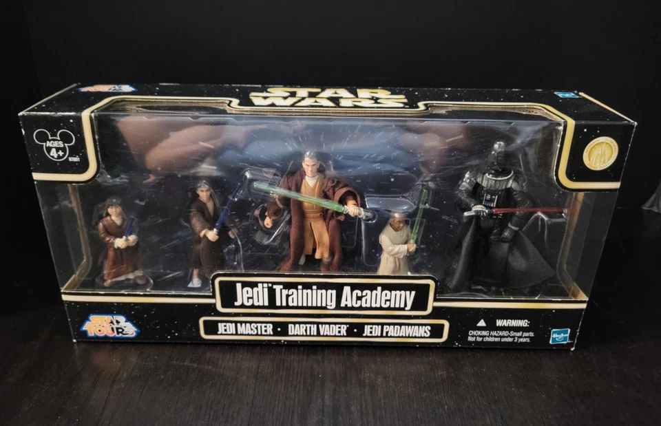 Academia de Entrenamiento Jedi Star Tours EXCLUSIVO STAR WARS Parques Disney NUEVO SELLADO Foto 1 de 4