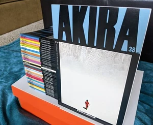 AKIRA #1-38 Complete EPIC Set - Katsuhiro Otomo - ALL Issues NEAR MINT **READ** - Picture 1 of 12