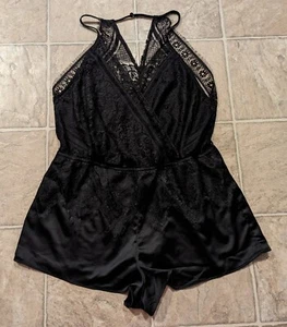 NWT Lulus Size M Women's Black Lace Romper Jumpsuit Playsuit 100% Nylon 2686 - Picture 1 of 4