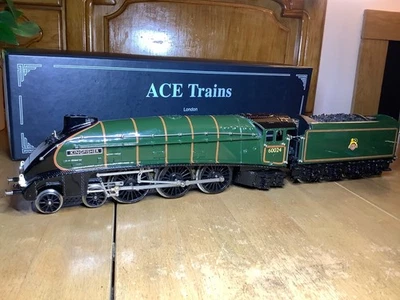 Ace Trains O Gauge 3 Rail AC/DC BR Green 4-6-2 A4 Class Loco 60024 Kingfisher - Image 1 of 4