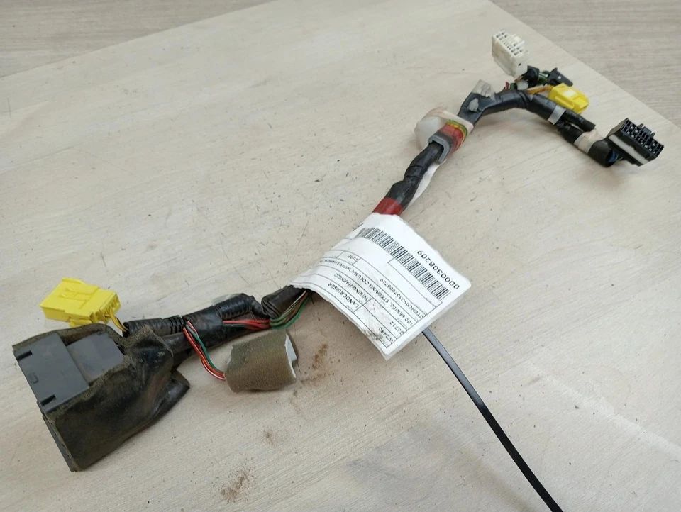 TOYOTA LANDCRUISER WIRING HARNESS 100 SERIES, STEERING COLUMN WIRING HARNESS, P/ - image 1 of 4