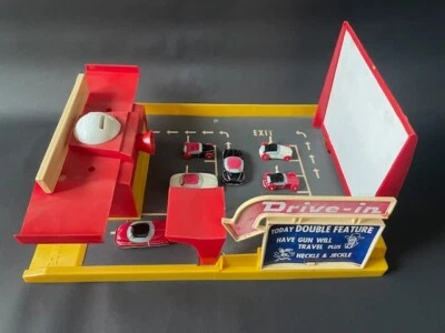 Vintage 1959 Remco Drive-In Movieland Movie Theater Playset Complete with Box Wo - Image 1 of 4