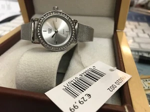 Elegante Damenuhr OSCO mit Simili-Steinen hübsch & niedlich, Melanese Armband - Bild 1 von 2