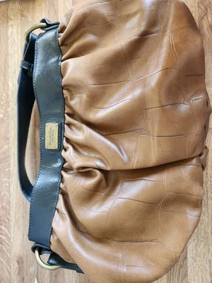 Bolsa de mão de couro Vera Wang Chelsea Hobo - Imagem 1 de 4