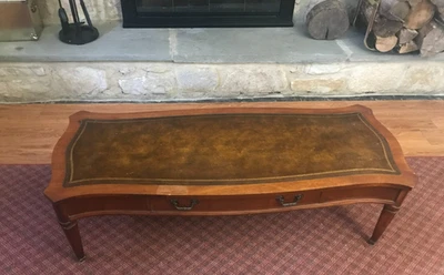 Mesa de centro superior de cuero vintage - finales de los años cincuenta Foto 1 de 4