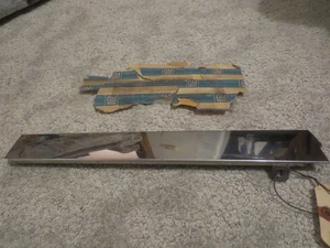 1959 1960 Chevy Station Wagon NOS RH Rear QTR Window Reveal 4785189 - Picture 1 of 2
