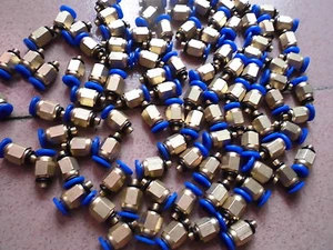 100 piezas M5 x 0,8 mm empujar para recoger accesorio con tubo de 4 mm  - Imagen 1 de 5