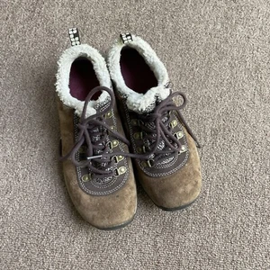 Merrell Suede Sherpa Low Too Hiking Shoes Dark Earth Womens 7 - Picture 1 of 7