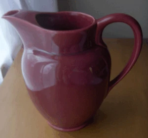 Franciscan El Patio Maroon Gloss large water pitcher~Pristine~No Reserve! - Picture 1 of 4