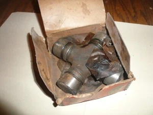 Cleveland U-Joint Dodge Fargo Truck 1946 1947 1948 1949 1950 1951 1952 1953 1954 - Picture 1 of 2