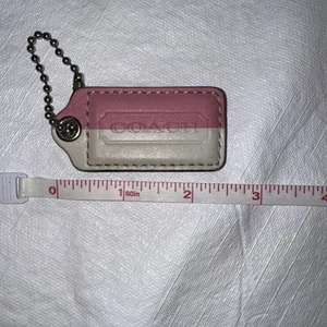 Coach Hang Tag pink and cream color block - Imagen 1 de 2