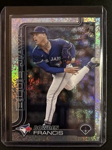 🔥Bowden Francis 2025 Topps Series 2 #685 Silver Crackle SP Toronto Blue Jays - Picture 1 of 2