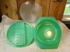 Vintage Tupperware Jadeite Green Cheese Grater Shredder - Picture 1 of 8